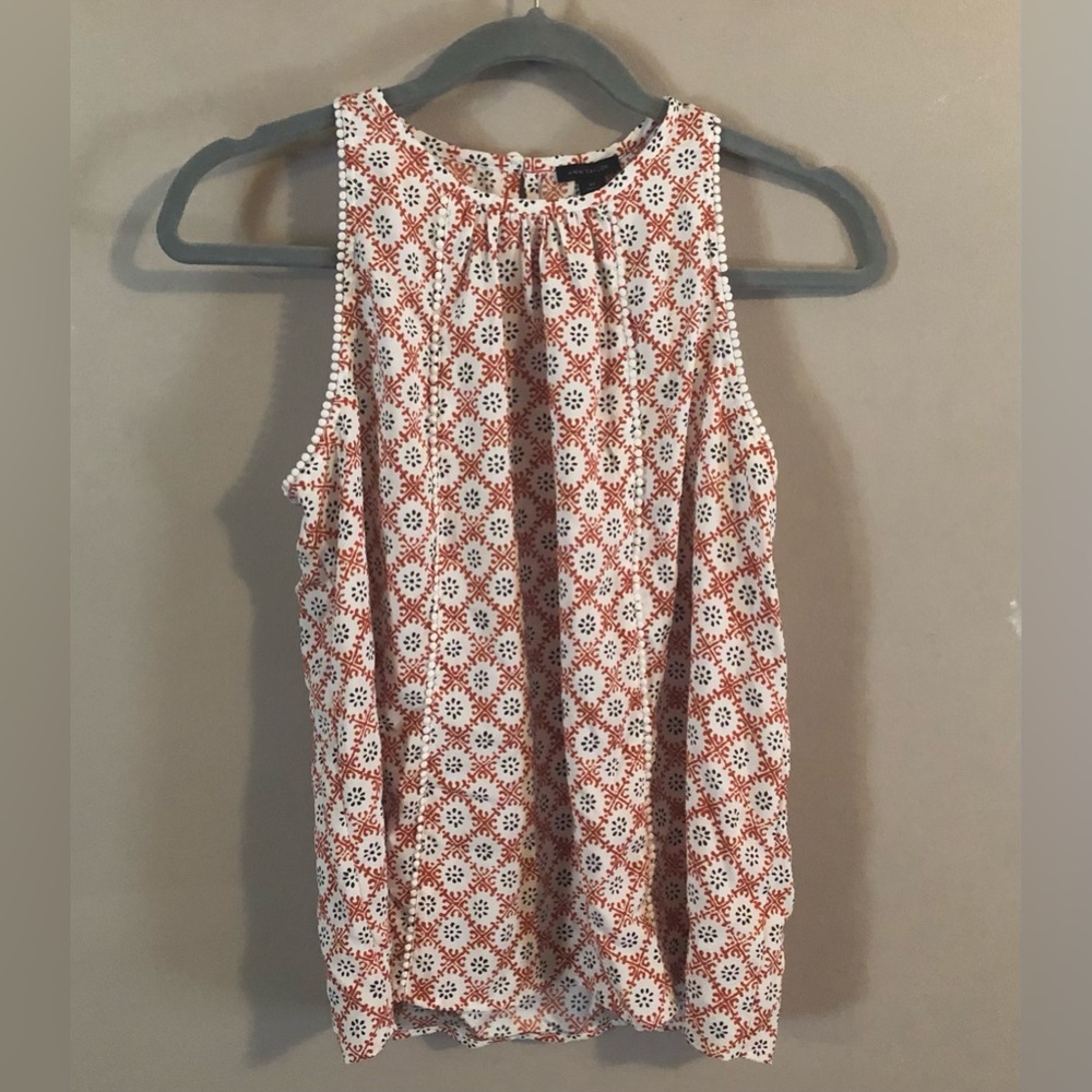$6❤️Bundled Ann Taylor Tank